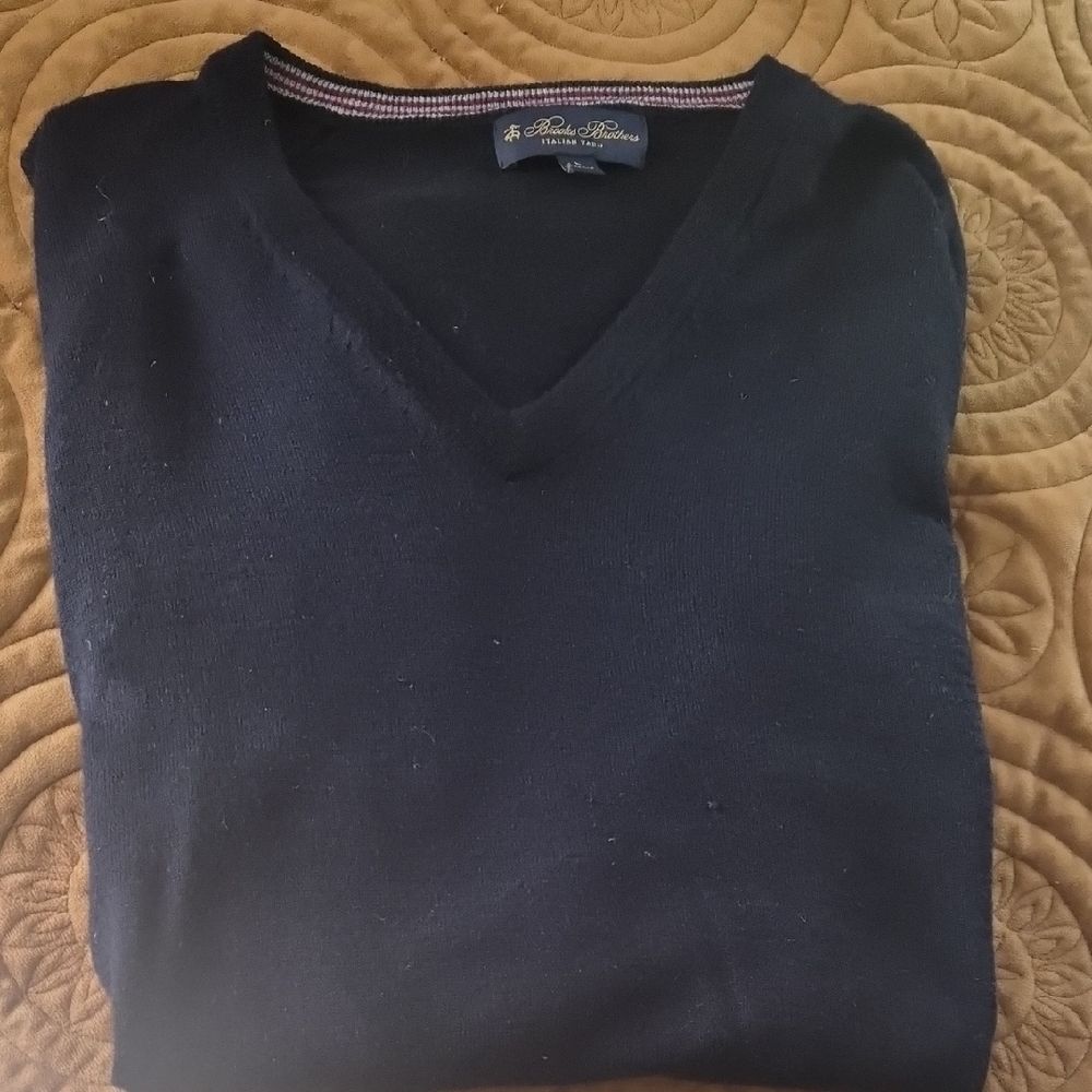 Brooks Brothers Men's Dark Navy V-Neck Sweater Morino Wool Italian..